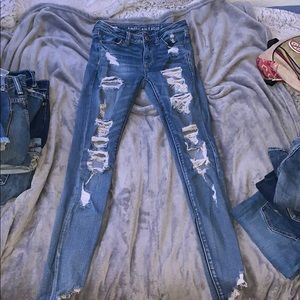 AE distressed skinny jean